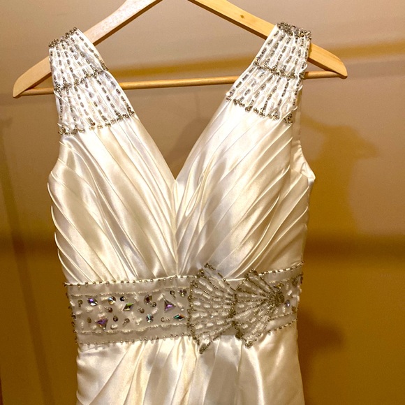 Evening Dress with gems and beads detailing - Picture 2 of 5